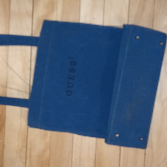 Guess Vinyl handbag - Picture 2 of 3